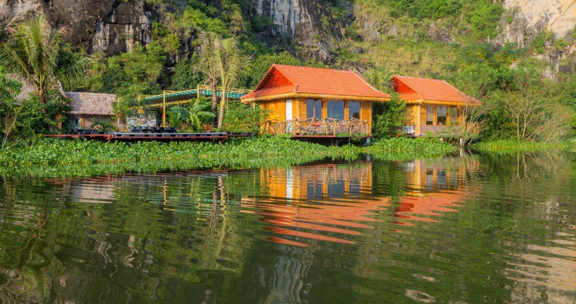 Xuan Son Lakeside Bungalow Ninh Bình Exteriör bild