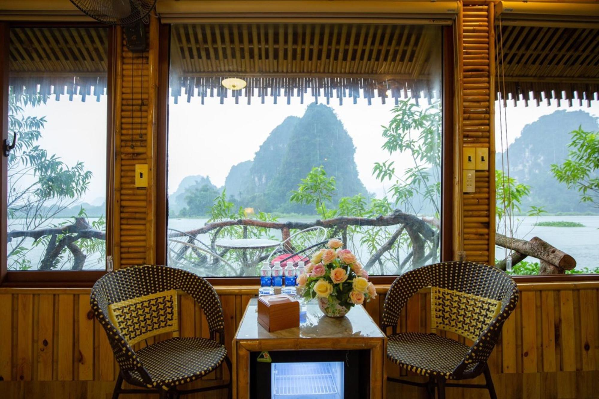 Xuan Son Lakeside Bungalow Ninh Bình Exteriör bild